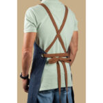 CARDAMOM. Cotton (80% recycled) and polyester (20% recycled) apron (220 g/m²) - Image 8